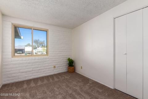 7810 E Apple Tree Dr, Tucson, AZ 85730 photo 13