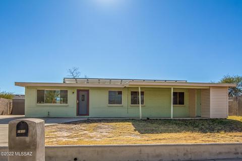 7810 E Apple Tree Dr, Tucson, AZ 85730 photo 2