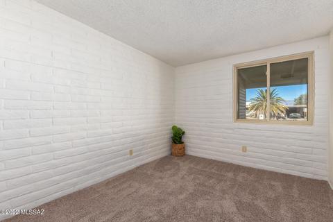 7810 E Apple Tree Dr, Tucson, AZ 85730 photo 17