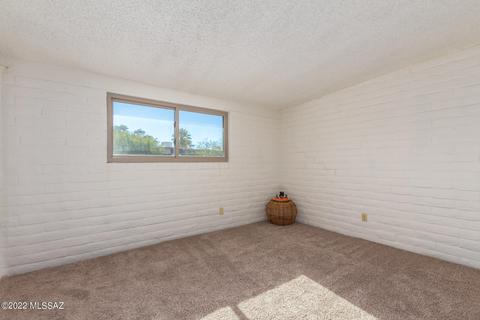 7810 E Apple Tree Dr, Tucson, AZ 85730 photo 9