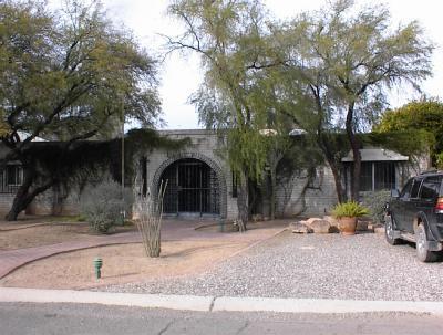 2001 E La Madera Dr, Tucson, AZ 85719 photo 2