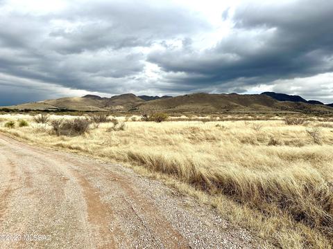 E Sunrise Drive, Pearce, AZ 85625