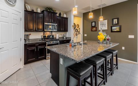 10087 S Telega Dr, Vail, AZ 85641 photo 2