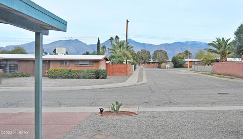 7334 Eli Dr, Tucson, AZ 85710 photo 4