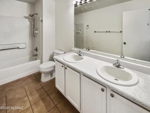6227 E Bramble St, Tucson, AZ 85756 photo 8