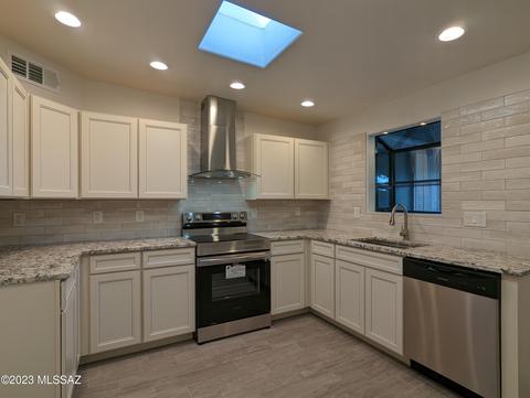 6718 E Hawk Dr, Tucson, AZ 85730 photo 11