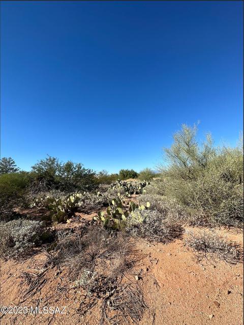 13665 E Pocketknife Dr, Vail, AZ 85641