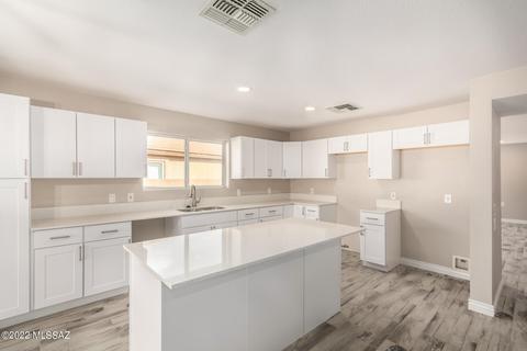 3697 E Mecate Rd, Tucson, AZ 85739 photo 3