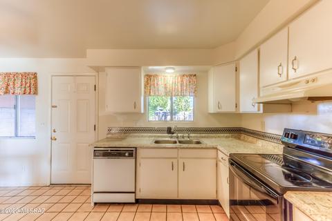6783 E Hawk Dr, Tucson, AZ 85730 photo 12
