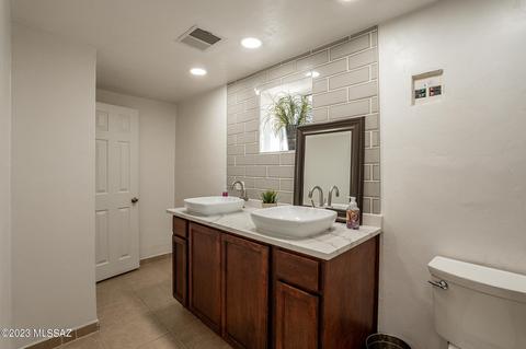 850 E Graybill Dr, Tucson, AZ 85719 photo 16