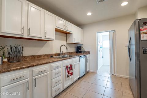 850 E Graybill Dr, Tucson, AZ 85719 photo 9
