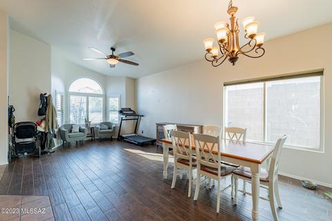 10272 E Buffaloberry Loop, Tucson, AZ 85748 photo 8