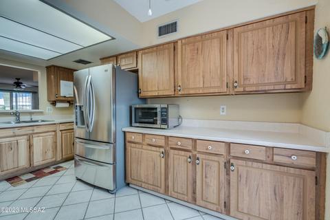 7827 E Baker St, Tucson, AZ 85710 photo 9