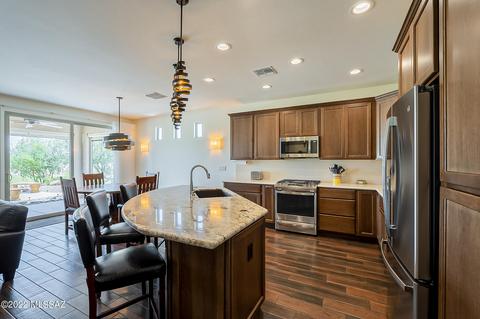 2551 E Wrightson View Dr, Green Valley, AZ 85614 photo 13