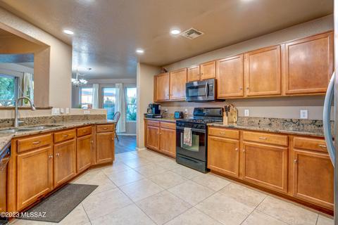 10628 S Silverbluff Dr, Vail, AZ 85641 photo 1