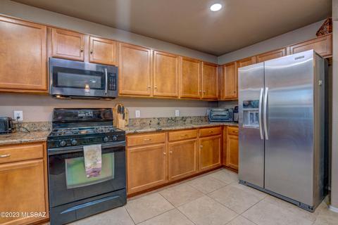 10628 S Silverbluff Dr, Vail, AZ 85641 photo 4