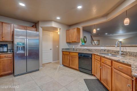 10628 S Silverbluff Dr, Vail, AZ 85641 photo 3