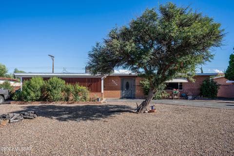 6909 E Calle Bellatrix, Tucson, AZ 85710