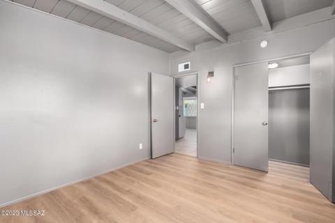 221 E Roger Rd, Tucson, AZ 85705 photo 14