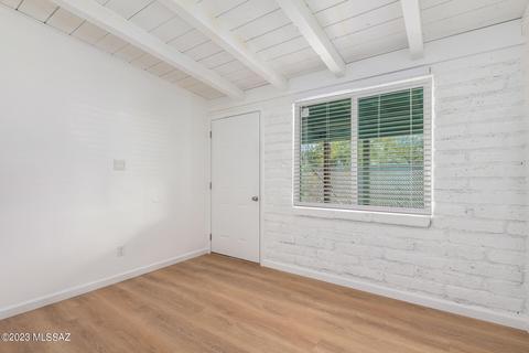 221 E Roger Rd, Tucson, AZ 85705 photo 22