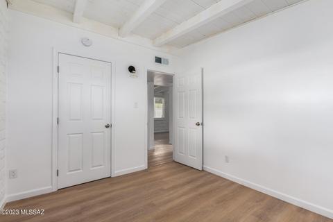 221 E Roger Rd, Tucson, AZ 85705 photo 28