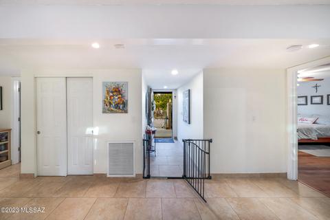 10060 E Discovery Dr, Tucson, AZ 85748 photo 6