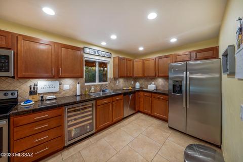 10060 E Discovery Dr, Tucson, AZ 85748 photo 7