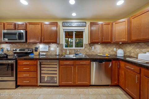 10060 E Discovery Dr, Tucson, AZ 85748 photo 8