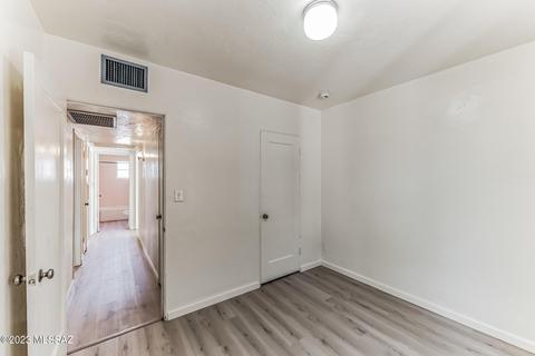 1645 E Hampton St, Tucson, AZ 85719 photo 13