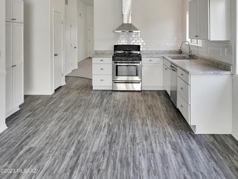 7947 S Lennox Ln, Tucson, AZ 85747 photo 2