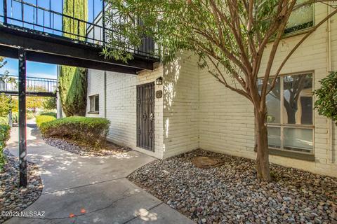 8450 E Old Spanish Trl #136, Tucson, AZ 85710