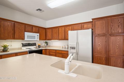 7445 E Maritime Dr, Tucson, AZ 85756 photo 7