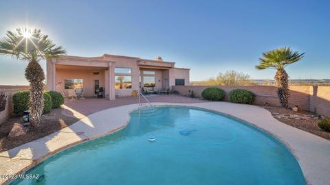 1135 S Kent Spring Pl, Green Valley, AZ 85614