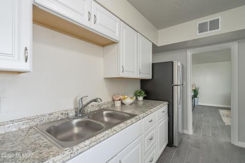 7101 E 30th St, Tucson, AZ 85710 photo 21