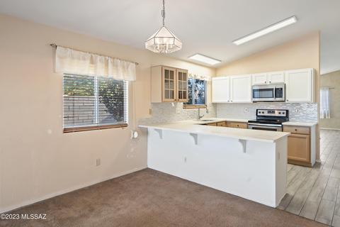 6435 E Wolfhead Dr, Tucson, AZ 85730 photo 12