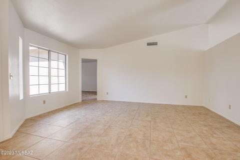 7745 S Claremon Ave, Tucson, AZ 85747 photo 9