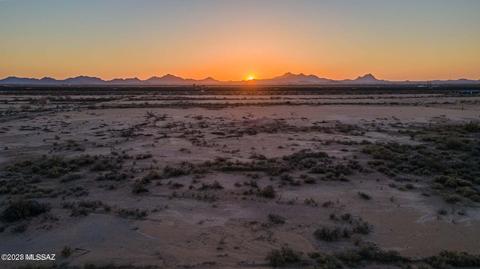 9225 N Ghost Ranch Rd, Marana, AZ 85653
