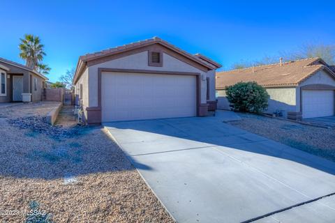 8388 E Sarnoff Ridge Loop, Tucson, AZ 85710 photo 2