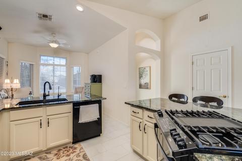 10223 E Covington St, Tucson, AZ 85748 photo 8