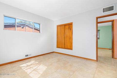 428 E Roger Rd, Tucson, AZ 85705 photo 17