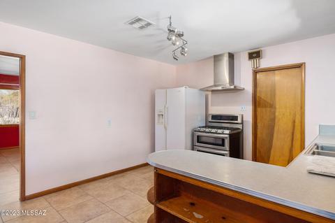 428 E Roger Rd, Tucson, AZ 85705 photo 10