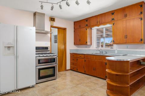 428 E Roger Rd, Tucson, AZ 85705 photo 8