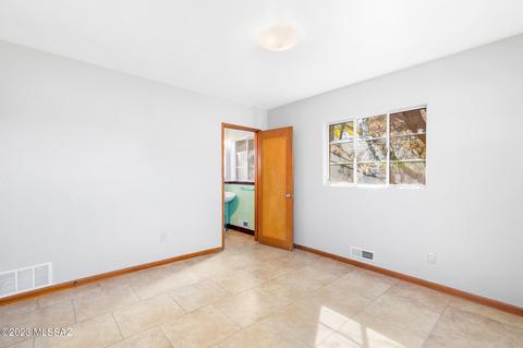 428 E Roger Rd, Tucson, AZ 85705 photo 16