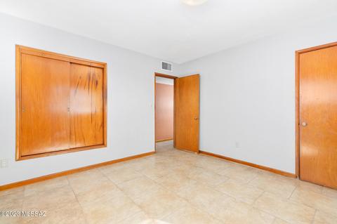 428 E Roger Rd, Tucson, AZ 85705 photo 18