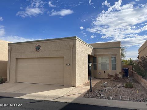 561 W Parkwood Ct, Green Valley, AZ 85614