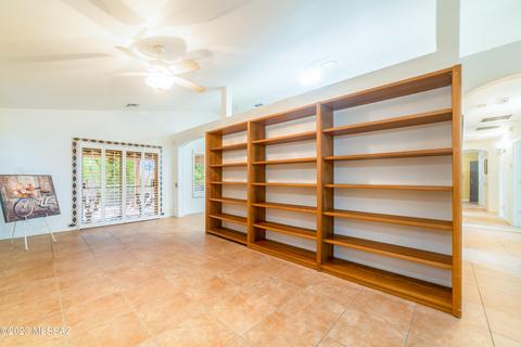 9652 E Belasco Loop, Tucson, AZ 85748 photo 11