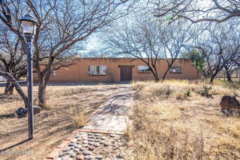 4511 W Tumacacori Dr, Amado, AZ 85645