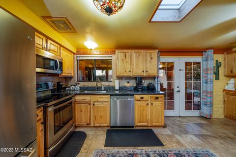7601 E Logan Dr, Tucson, AZ 85730 photo 10