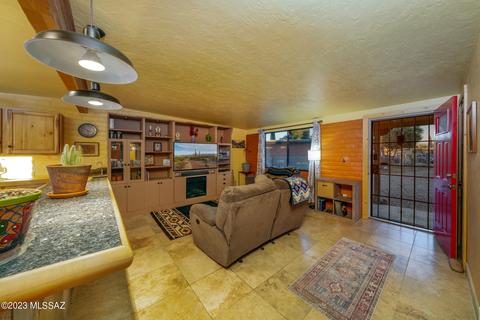 7601 E Logan Dr, Tucson, AZ 85730 photo 5