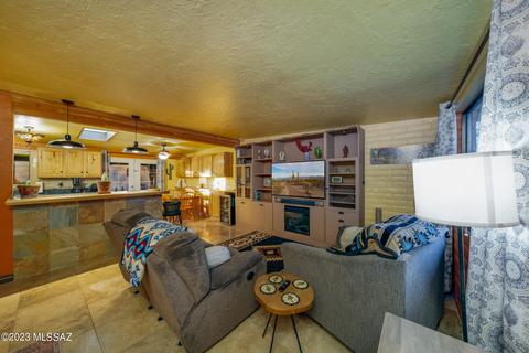 7601 E Logan Dr, Tucson, AZ 85730 photo 6